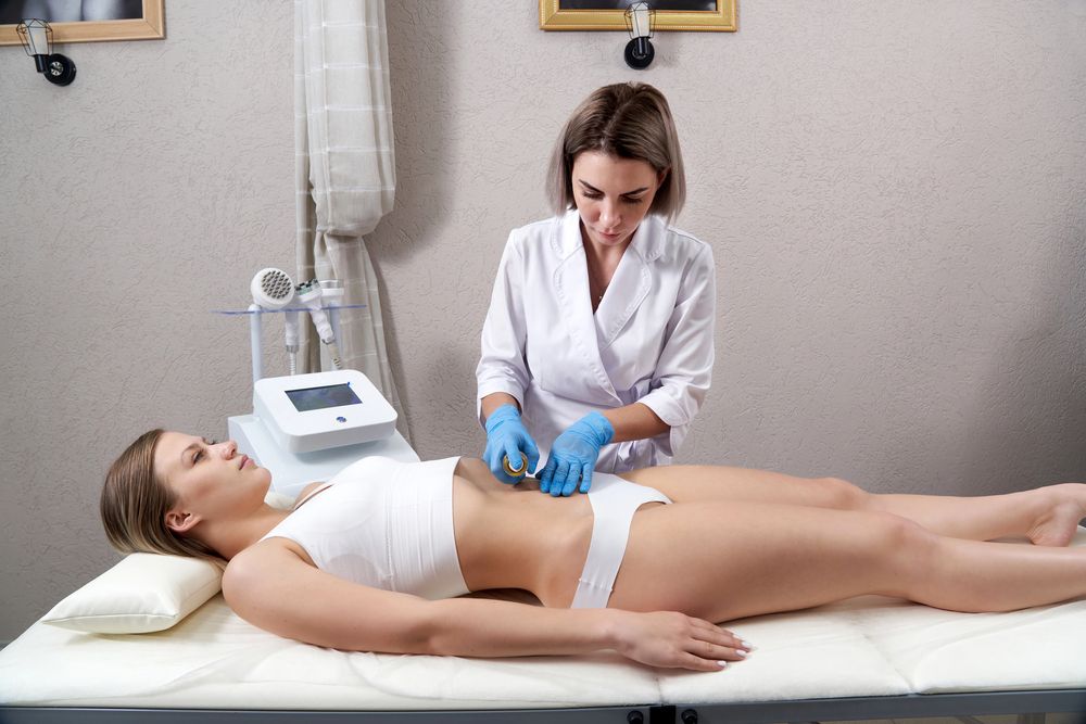 Venus Bliss MAX vs Emsculpt Neo in Miami